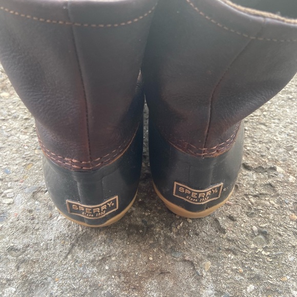 Sperry women’s duck boots - Picture 4 of 5